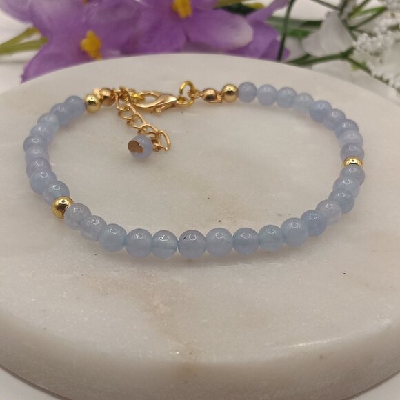 Minimalist Bracelet with Natural Aquamarine - Picture 2 of 12